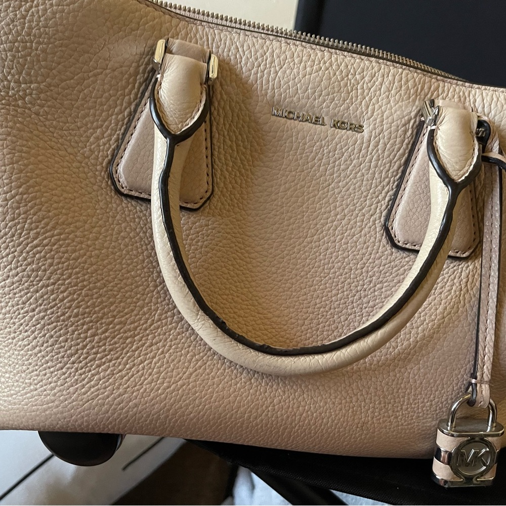 Light pink MK leather purse